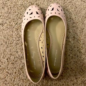 NWOT Adrienne Vittadini pink flats